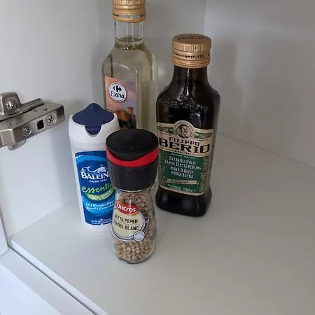 Сasa de vacaciones Maison Cosy Avec Terrasse Et Jardin - Aéroport Gare