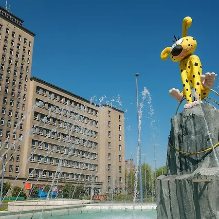 Maison Cosy Avec Terrasse Et Jardin - Aéroport Gare Сasa de vacaciones Charleroi