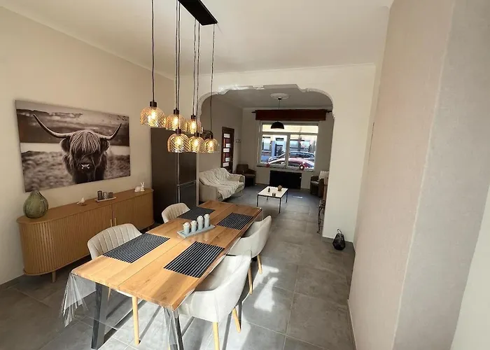 Vakantiehuis Maison Cosy Avec Terrasse Et Jardin - Aeroport Gare *